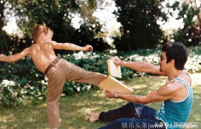 李小龙李国豪父子俩为什么会突然暴死？这个说法才叫人信服