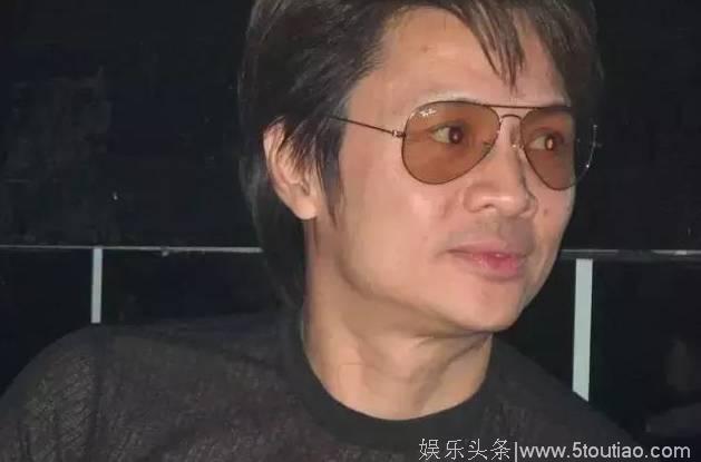 被控骚扰女演员，他从亚视一哥落魄到打酱油，今妻患癌却不离不弃