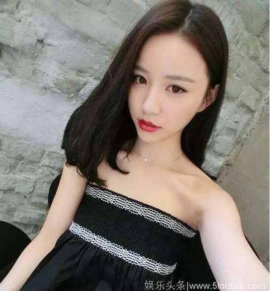 雪梨订婚：离开王思聪后，成为上榜福布斯富豪，又遇富二代男友