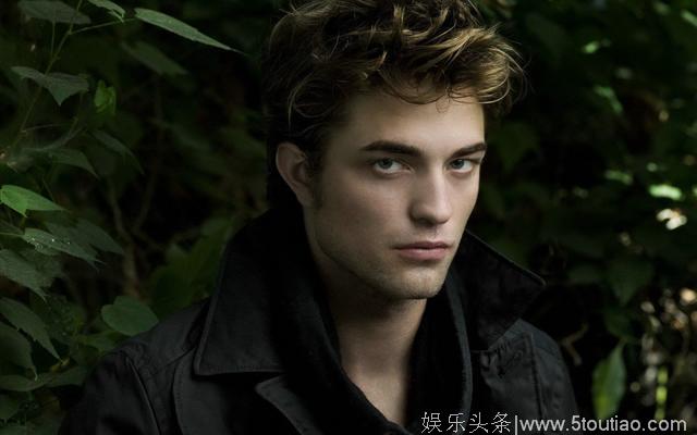 吸血鬼爱德华承认订婚，新娘身份曝光，暮光男女最终归还是散了