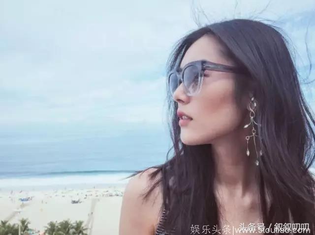 “大表姐”刘雯的私服瞬间留影，美人在骨不在皮，刘雯美在骨子里