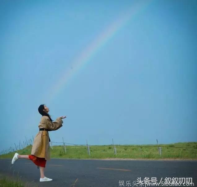 “大表姐”刘雯的私服瞬间留影，美人在骨不在皮，刘雯美在骨子里