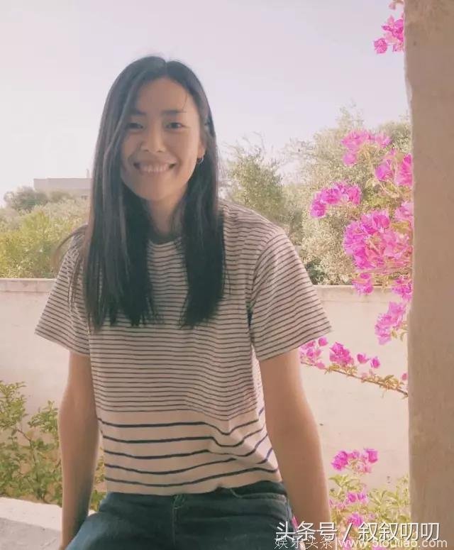 “大表姐”刘雯的私服瞬间留影，美人在骨不在皮，刘雯美在骨子里