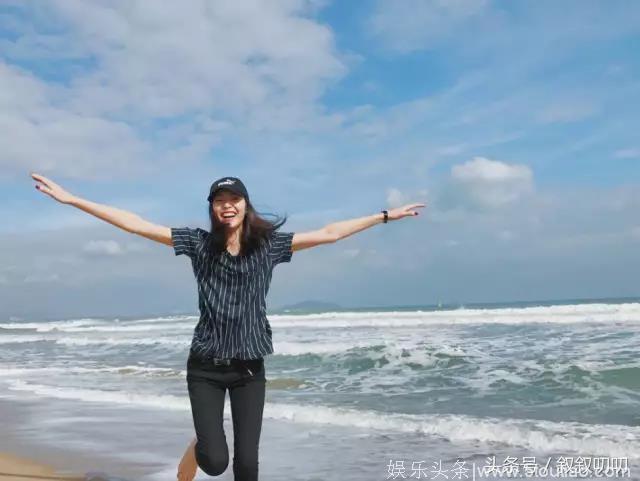 “大表姐”刘雯的私服瞬间留影，美人在骨不在皮，刘雯美在骨子里
