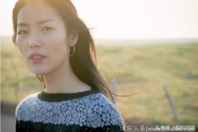 “大表姐”刘雯的私服瞬间留影，美人在骨不在皮，刘雯美在骨子里