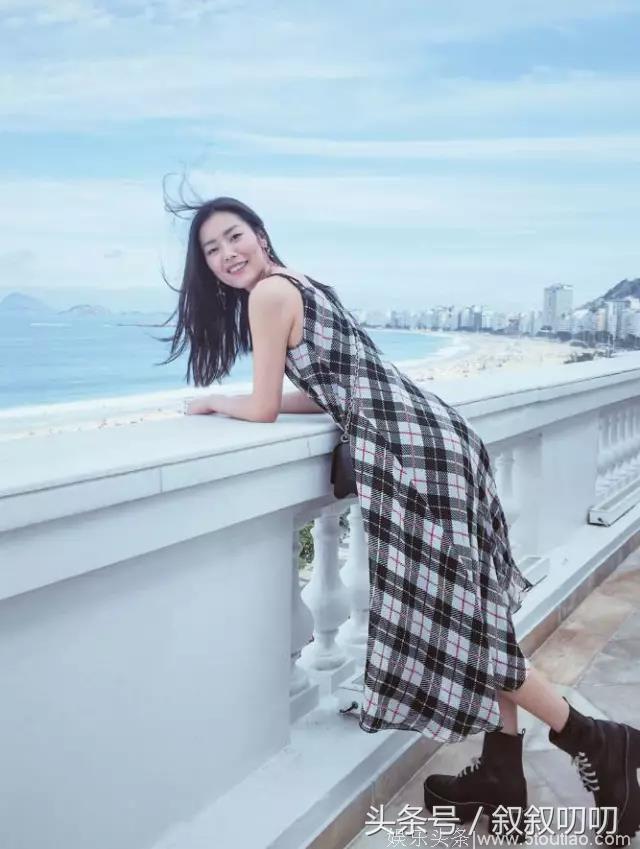 “大表姐”刘雯的私服瞬间留影，美人在骨不在皮，刘雯美在骨子里
