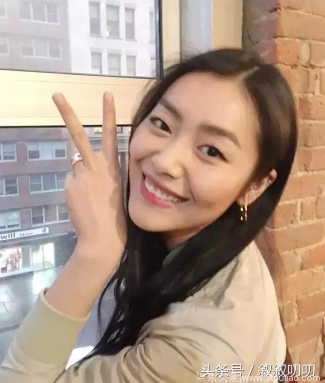 “大表姐”刘雯的私服瞬间留影，美人在骨不在皮，刘雯美在骨子里