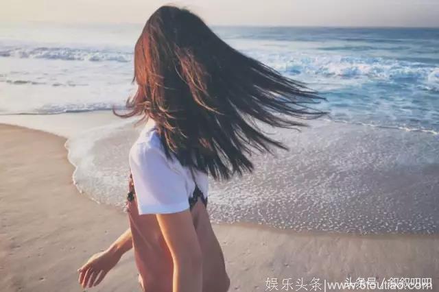“大表姐”刘雯的私服瞬间留影，美人在骨不在皮，刘雯美在骨子里