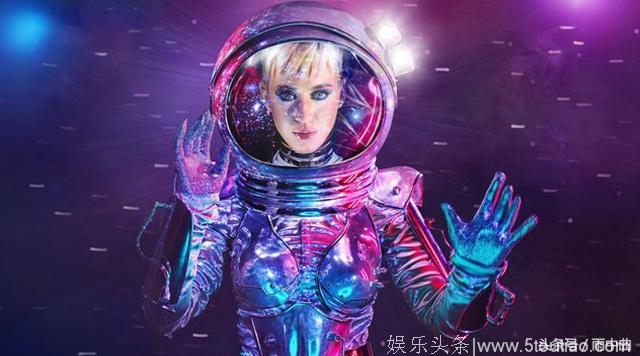 泰勒斯威夫特与好友赛琳娜将一决胜负，凯蒂佩里主持MTV音乐录影带大奖！
