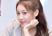 扎高马尾的韩国女星，金亚荣裴珠泫金智媛，谁的造型最养眼？
