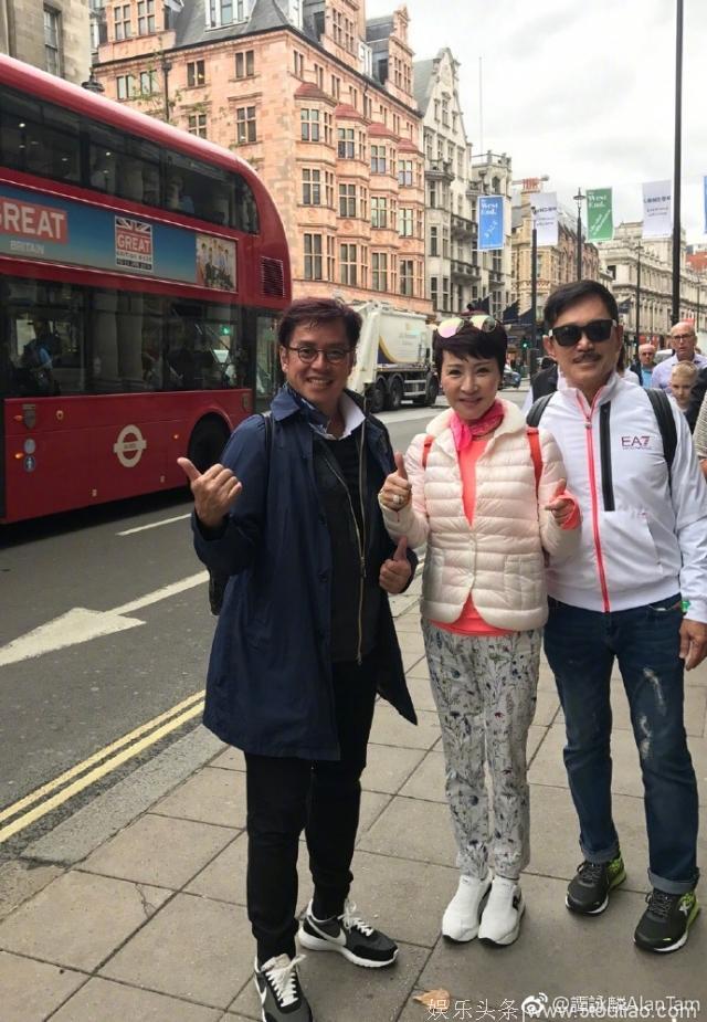 谭咏麟破禁社交网发合照，宣布儿子牛津硕士毕业，果然高大又靓仔