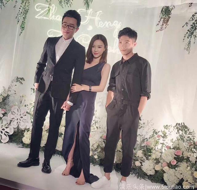 雪梨刚订婚，王思聪就撩妹，网友：还是雪梨气质好！
