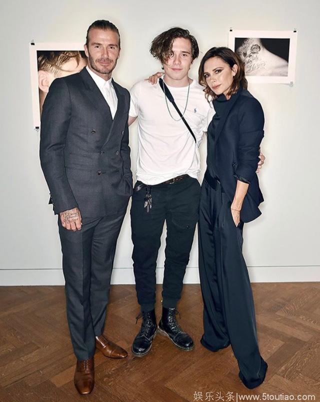 传出和Brooklyn Beckham交往，Madison Beer可爱的回答也会让你想起自己