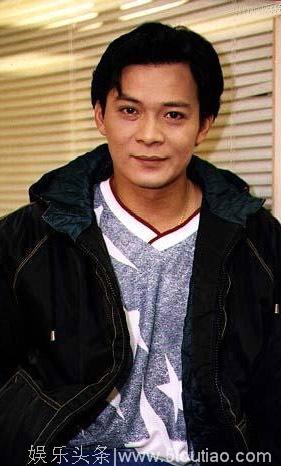 无线五虎再聚首，有人成天王有人收影帝，靖哥哥平淡幸福，只有他被唾骂至今