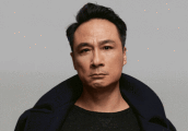周星驰最早搭档, 儿子退学老婆去世, 帮张达明抗癌症, 今街头怒怼黑社会大哥