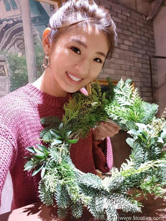 外表甜美酷似林依晨却在婚姻中败给了阿娇！现成网红做时尚达人