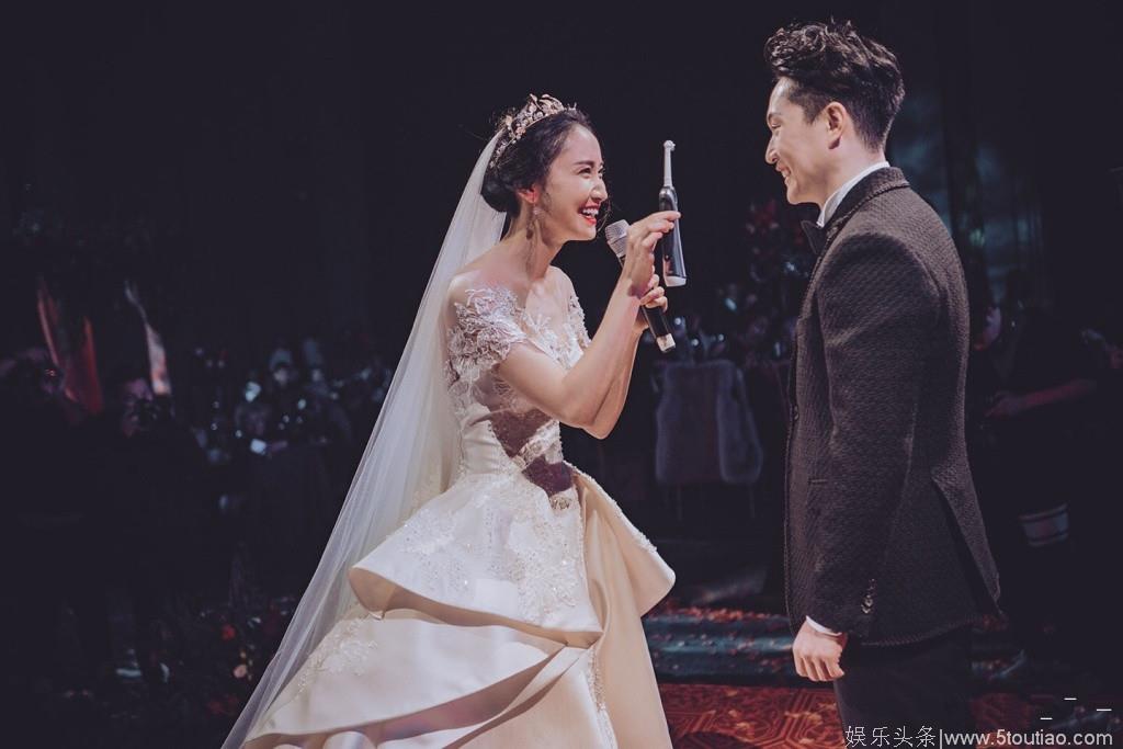 陈彦妃补办婚礼与丈夫牵手 现场梦幻如童话世界