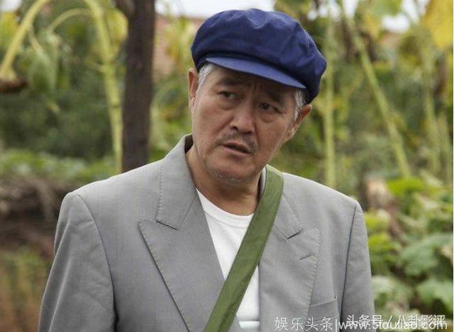回顾赵本山父亲葬礼现场：圈内大腕纷纷到场 万人送别豪车长200米