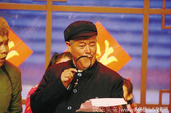 回顾赵本山父亲葬礼现场:圈内大腕纷纷到场 万人送别豪车长200米