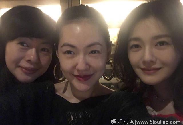 大小S家族聚会 徐妈携三女同框留念 网友：眼睛都快用不过来了