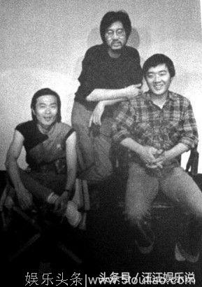 66岁李立群全家近照，被沈腾再次带火，儿子多年不红女儿漂亮有才