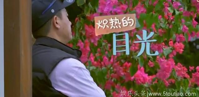 陈小春见到采儿的“男闺蜜”全程板脸，一唱他的歌马上笑了！