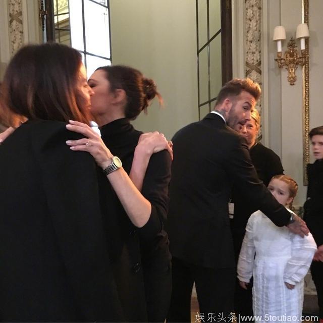 贝克汉姆夫妇携子女看秀 获赞巴黎时装周最有型的一家