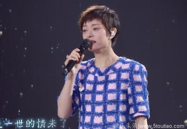 孙俪亮相春晚，一连献唱三首电视剧主题曲，却被网友质疑“假唱”