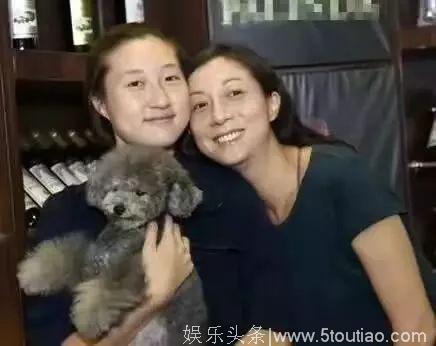 叛逆出柜，成龙的女儿比儿子还叛逆！成龙：给笔钱让她自生自灭！