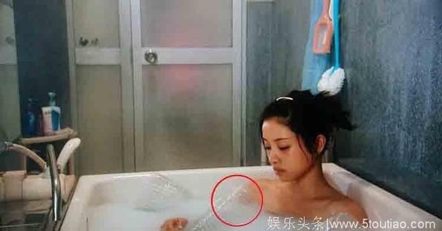 跟日本人学学，洗澡时在浴缸里放几个塑料瓶，意义特殊！太聪明了