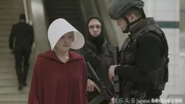 今年最惊悚美剧《侍女的故事》之终章：侍女更可怕的一面