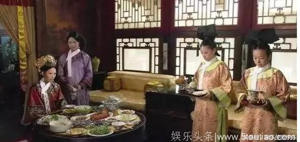 电视剧里演员吃的饭菜，是真的还是五毛钱特效？