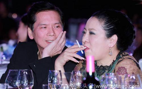 向华强两儿子生活现状：大儿子被父母力捧，小儿子败家还被判入狱