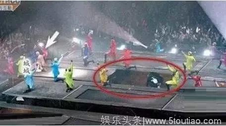 这些综艺用玩命博眼球，是娱乐至死还是艺人太怂？