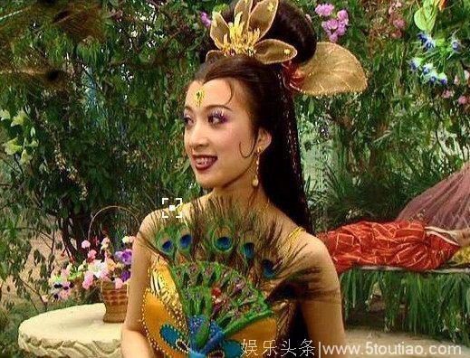 “孔雀公主”金巧巧完胜半个娱乐圈女星，会跳会演太美了!