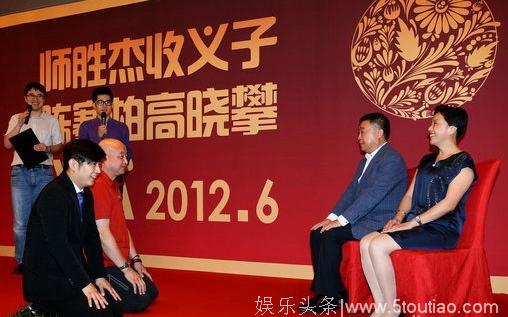 师胜杰先生最新照曝光，滋润精神了许多，与几日前重病照反差明显