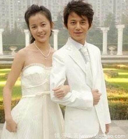 隐婚20年后何炅突爆自己妻子的身影