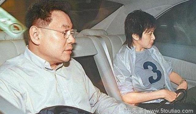 李嘉欣因他声名狼藉，他却在67岁再得一女，传奇指数不输李嘉诚