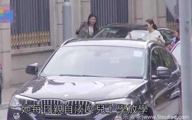 一代TVB花旦街边素颜照被拍到，48岁为照顾8岁女儿拒绝复出拍剧！