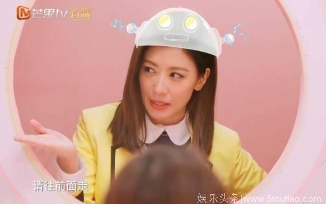 修杰楷说女儿欠修理，咘咘霸气回应，躲在贾静雯怀里很呆萌