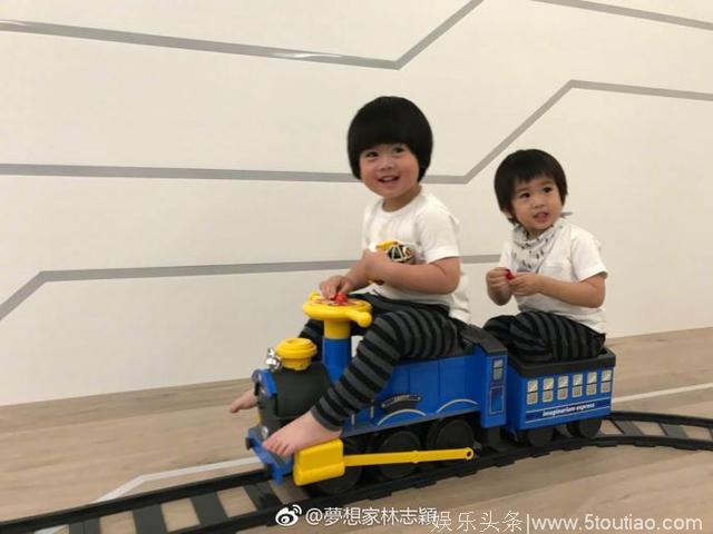 陈若仪给林志颖发儿子照片解思念 双胞胎超可爱
