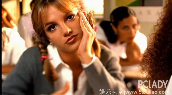 时尚兼娱乐圈失踪人口Britney Spears终现身，大胆演绎Kenzo广告