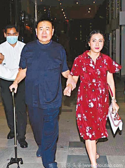 香港富豪林建岳60大寿摆宴，刘銮雄精神大好携夫人甘比道贺