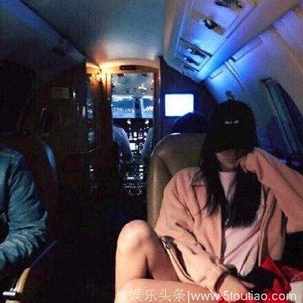 网曝潘玮柏秘恋东航空姐、已同居，华纳音乐回应没否认：不过问