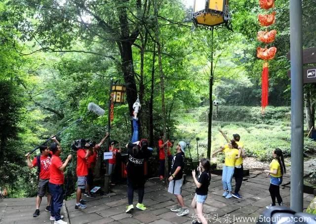 台湾“综艺天王”吴宗宪携《综艺玩很大》栏目组“问道”齐云山