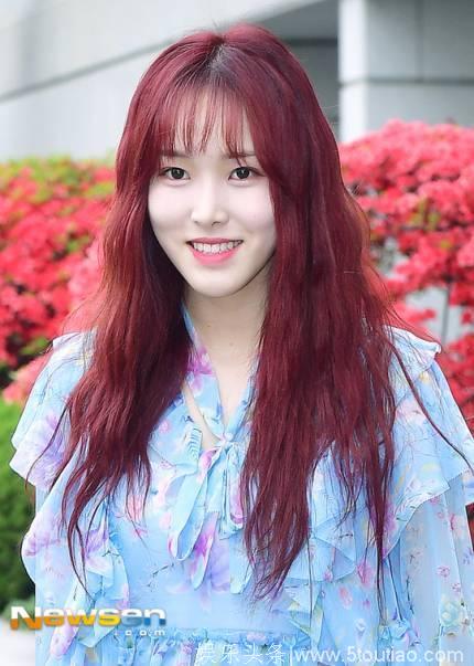 「GFRIEND」「分享」180422 信飞俞宙现身上班路 前往录制KBS2综艺《你好》