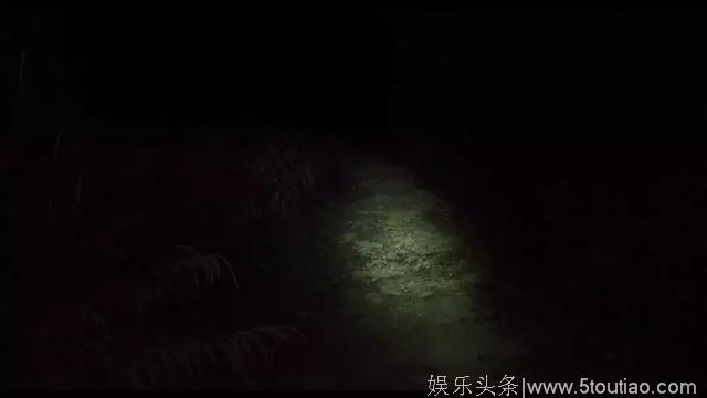 被这部电影刷屏了，我只敢看前20分钟