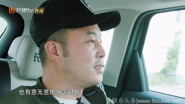 一个深爱着综艺却屡次伤害的综艺咖，网友表示：看见他就心酸