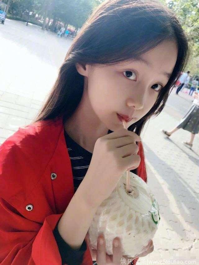 现在大多综艺节目都用孩子来吸引观众，其中不乏明星子女