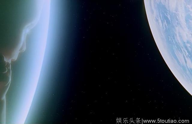 库布里克执导电影《2001太空漫游》影评：人类启蒙之宇宙探索之路